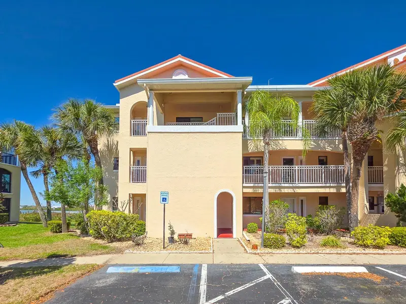 460 Bouchelle Dr #201, FL