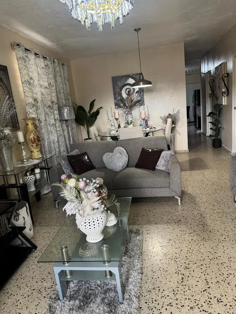 49 Vicente Pales, PR