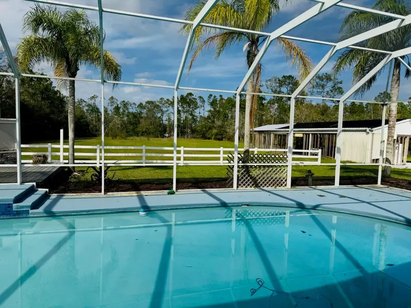 3551 Red Barn Ln, FL