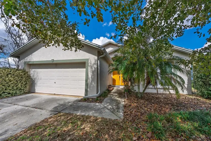 203 Ashley Loop, FL