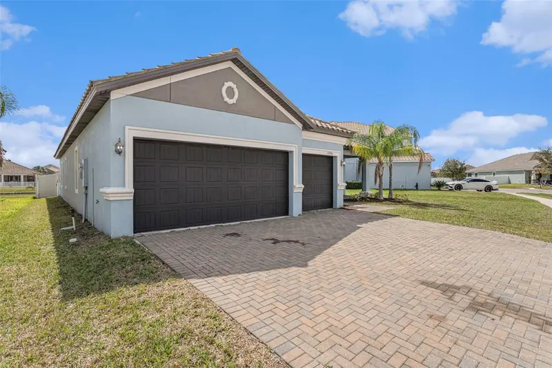 11944 N Cinnamon Fern Dr, FL