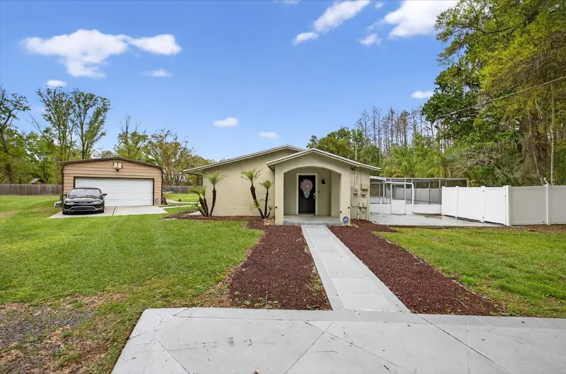 19514 N Dale Mabry Hwy, FL