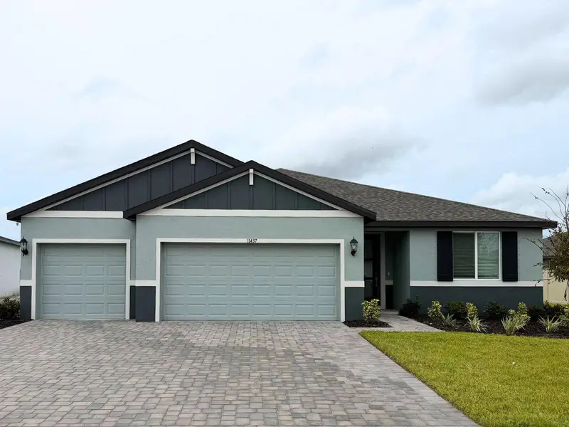 Oakfield Lakes listing