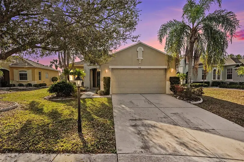 918 Regal Manor Way, FL