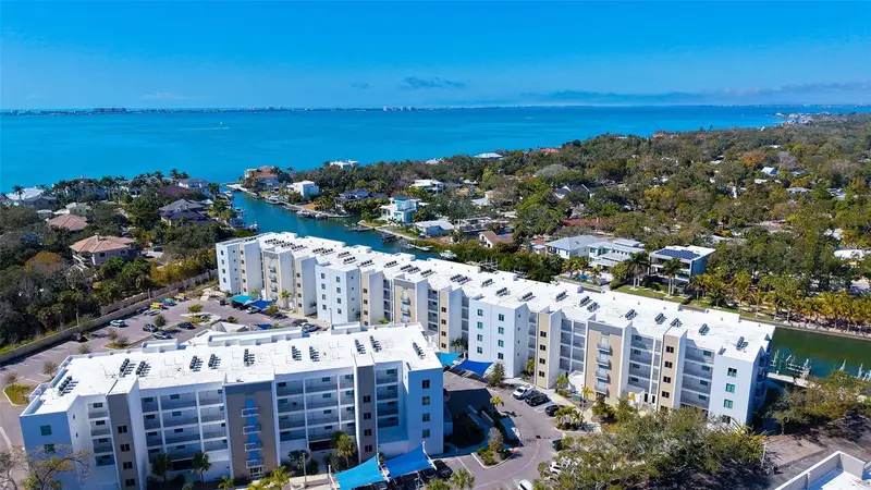 1703 N Tamiami Trl #511, FL