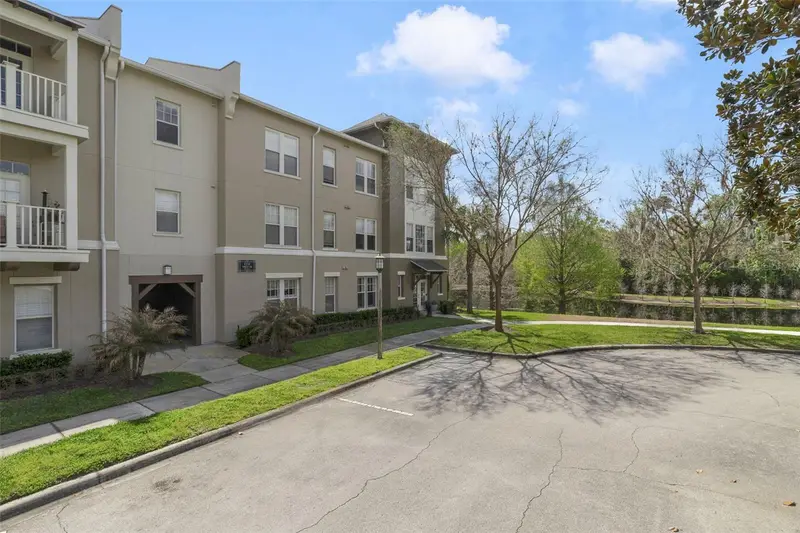1231 Wright Cir #307, FL