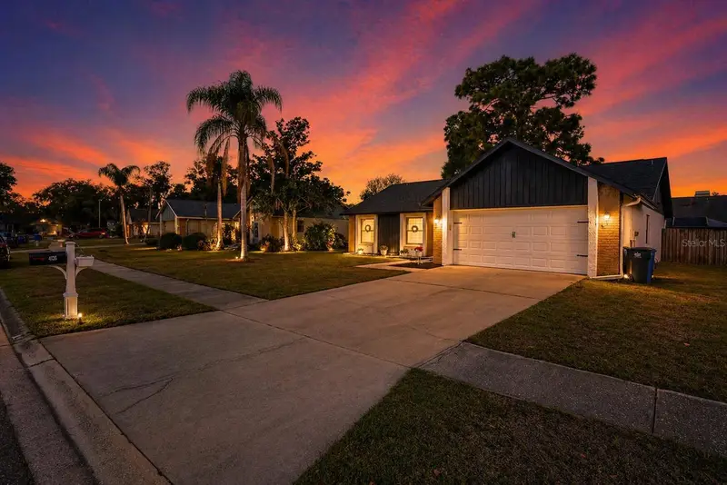 4136 Spring Way Cir, FL