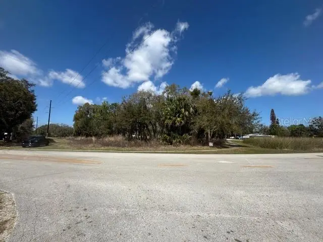 Wallace Rd, FL