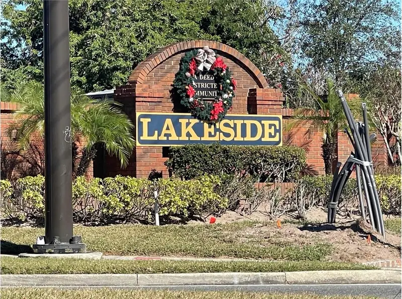 2024 Cypress Bay Blvd, FL