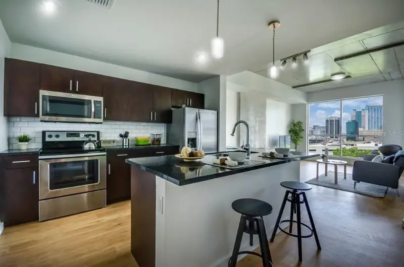 100-2 Lake Ave, FL