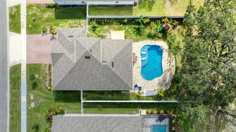 716 Copper Creek Dr, FL