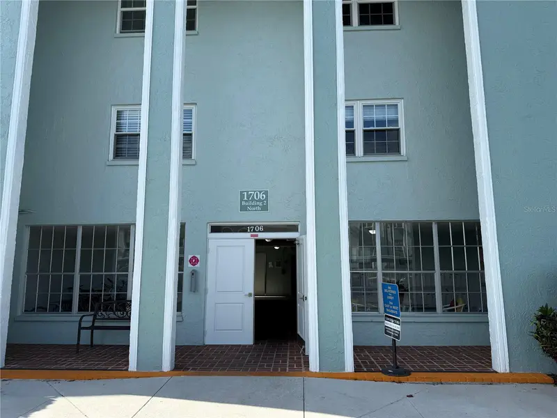 1706 Belleair Forest Dr #226, FL