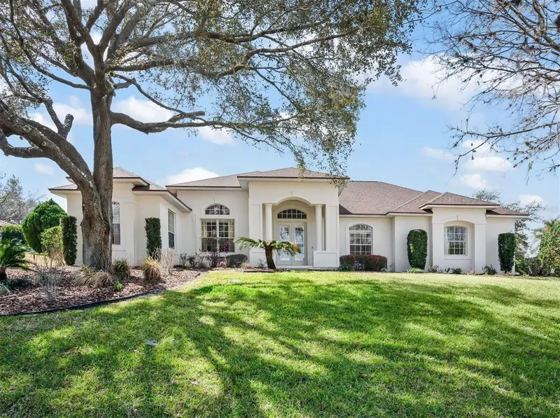 39407 Treeline Dr, FL