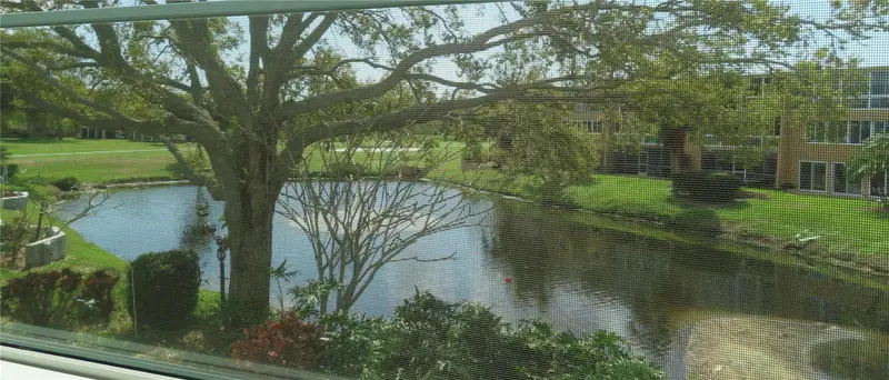 225 Country Club Dr #C225, FL