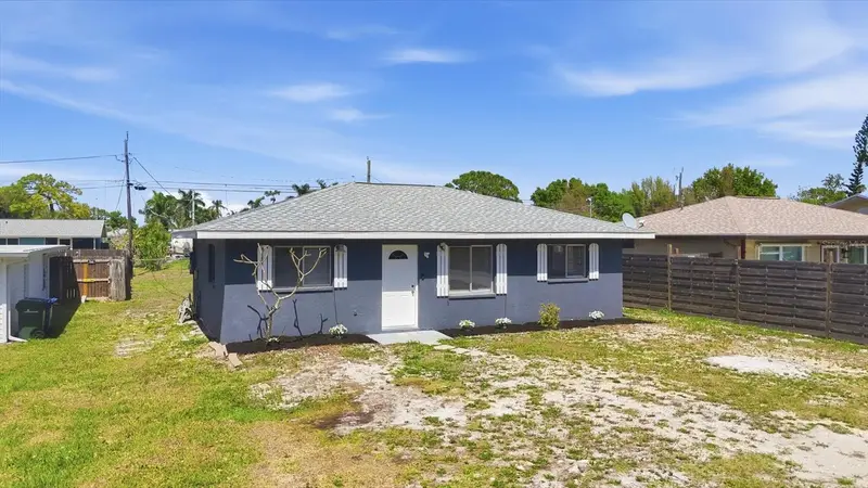 564 Leach St, FL