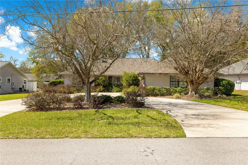 2220 Se 51st Ave, FL