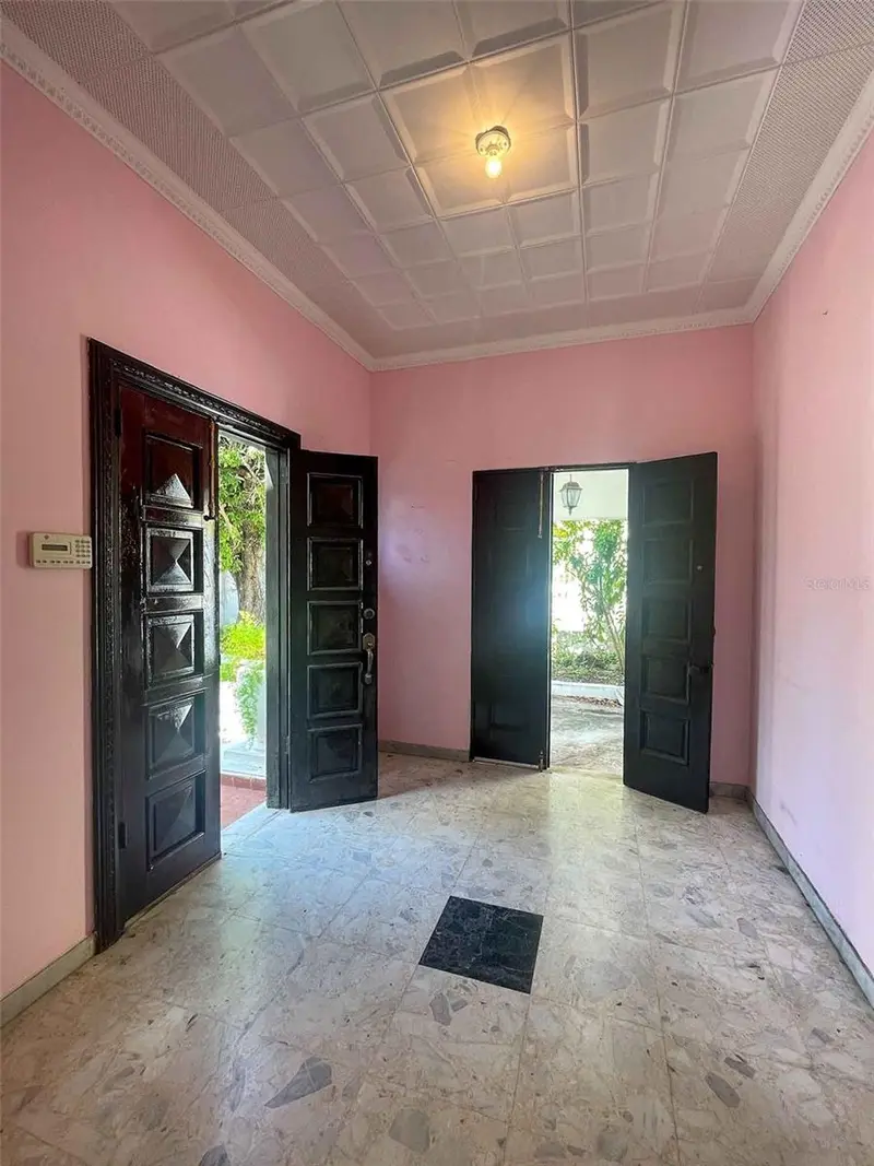 653 Calle Jose Marti, PR