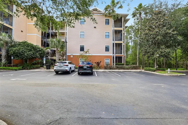 9055 Treasure Trove Ln #208, FL