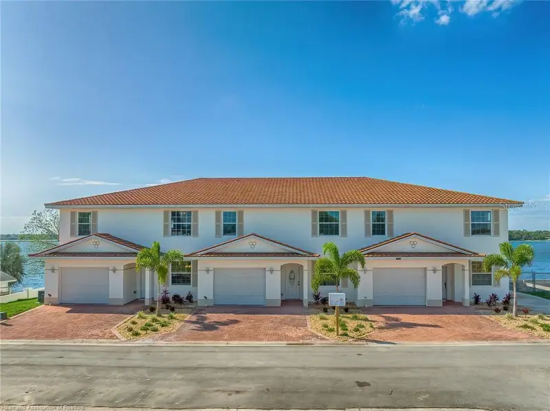 1900 Oasis Blvd, FL