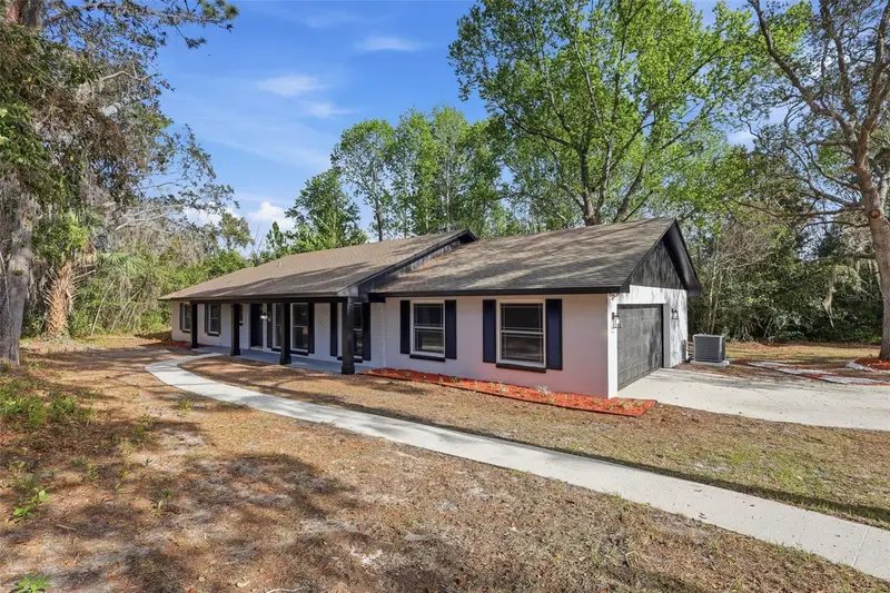 300 E Sweetwater Creek Dr, FL