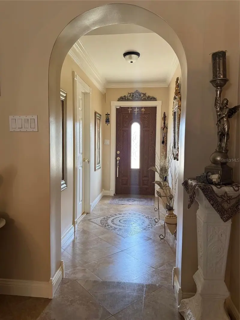 9201 Barrington Ln, FL