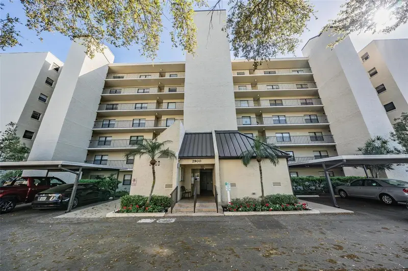 2900 Cove Cay Dr #7b, FL