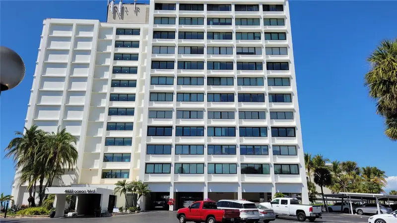4822 Ocean Blvd #5f, FL