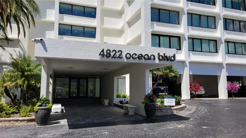 4822 Ocean Blvd #5f, FL