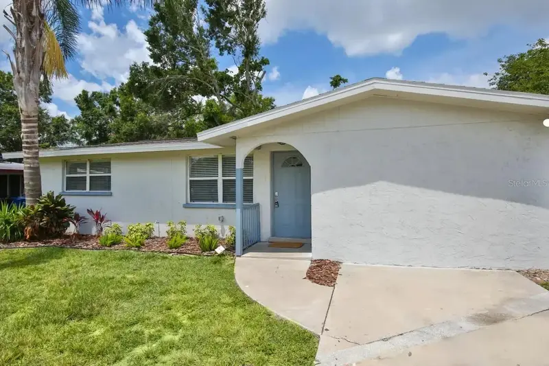 5622 S Lockwood Ridge Rd, FL