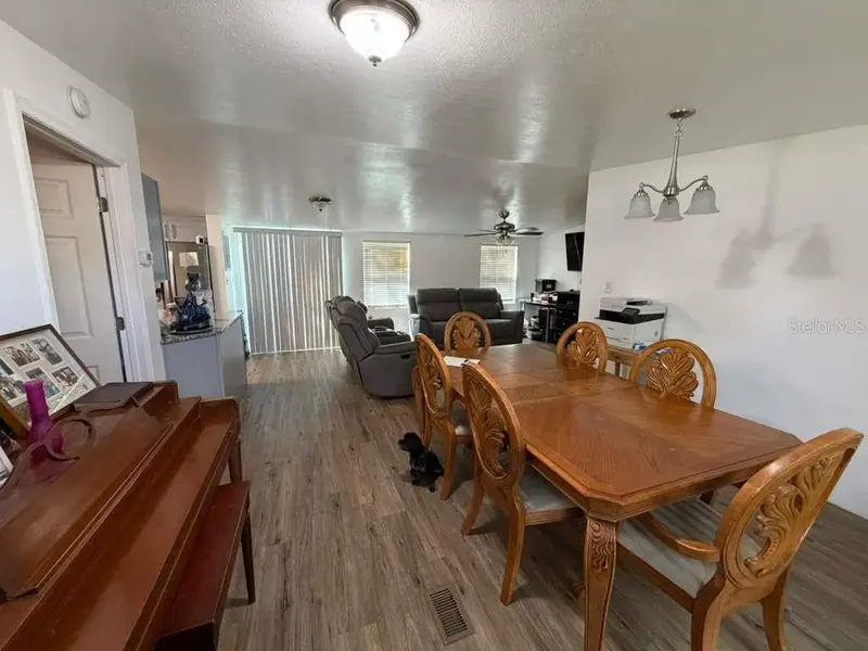 2412 Island Oaks W, FL