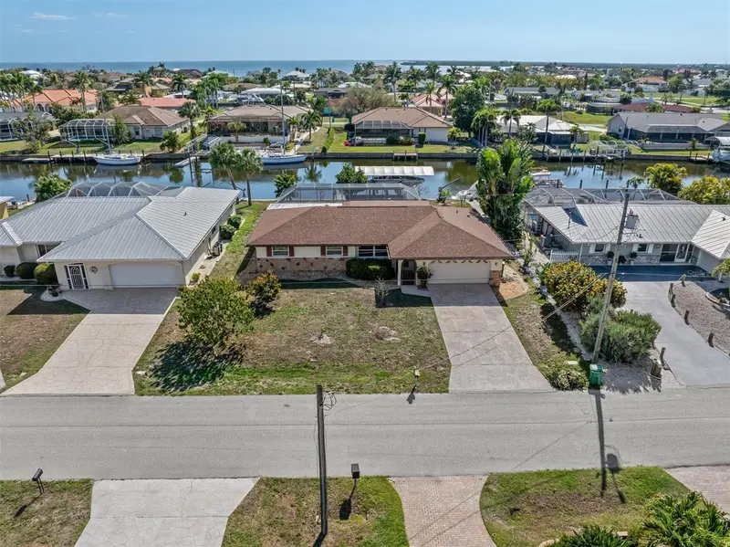 109 Peckham St Se, FL