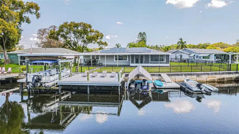 1125 Fernwood Dr, FL