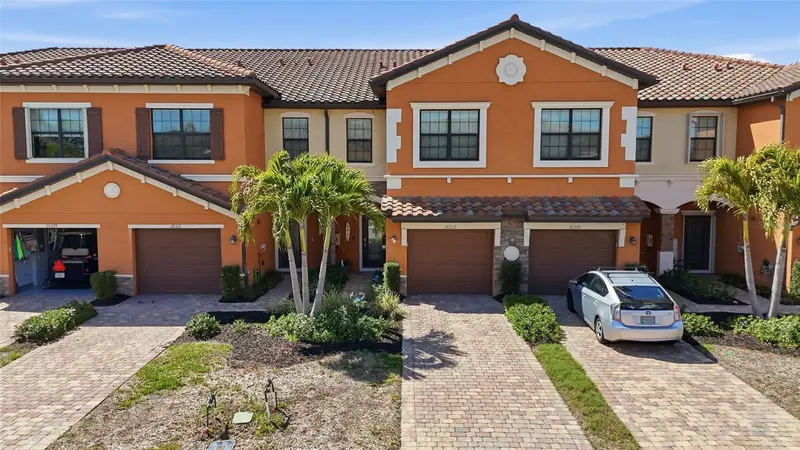 20333 Lagente Cir, FL