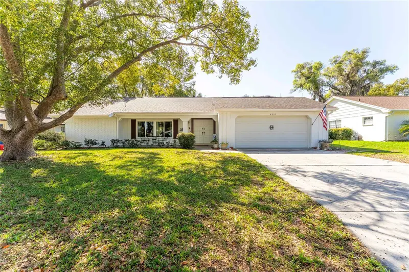 8210 Valley Stream Ln, FL