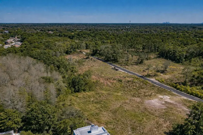 310 Skytrail, FL