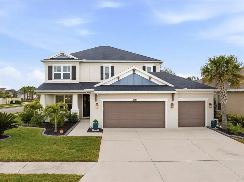 4939 Los Robles Ct, FL