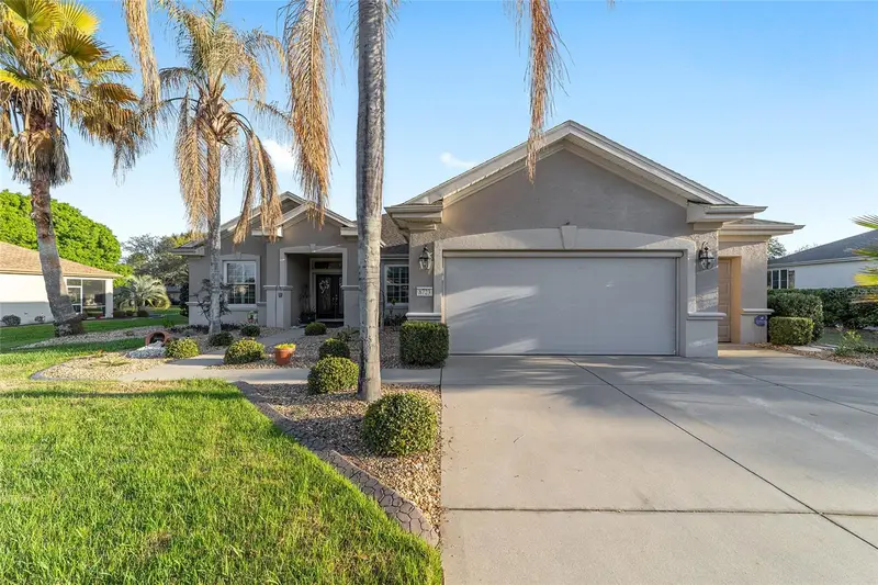 Del Webb Spruce Creek Golf & Country Club pending