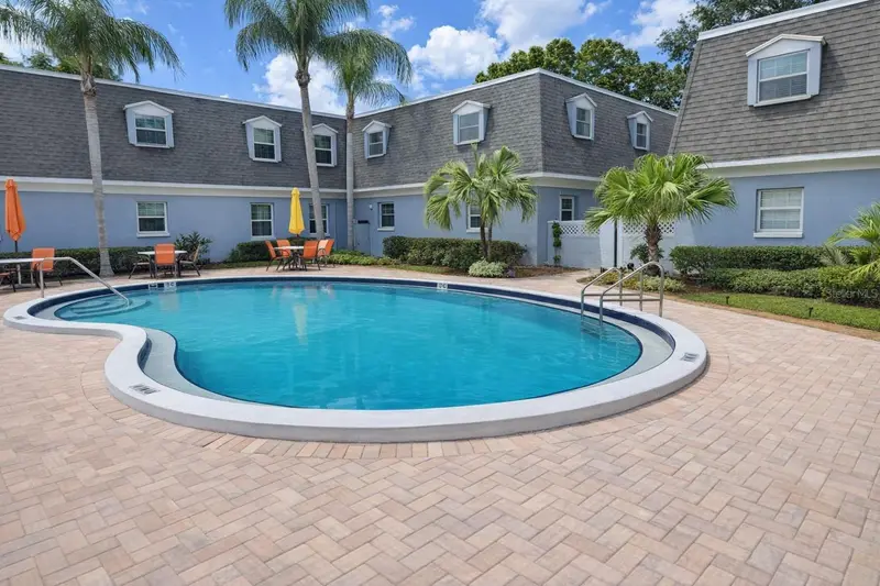 1712 Belleair Forest Dr #A, FL