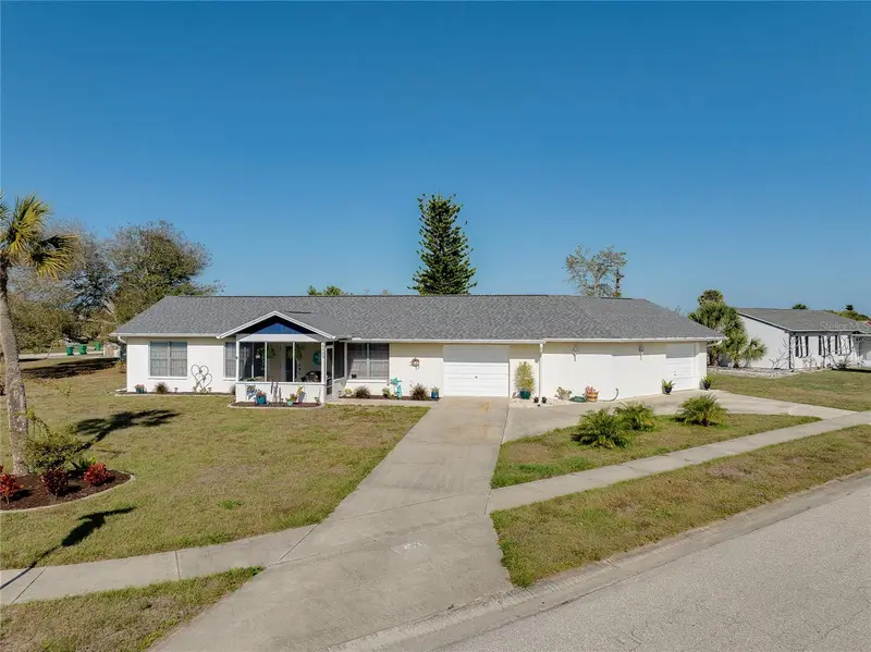 6433 Granger Rd, FL