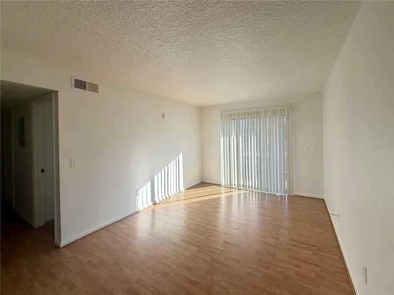 1114 S Pine Ridge Cir #14, FL