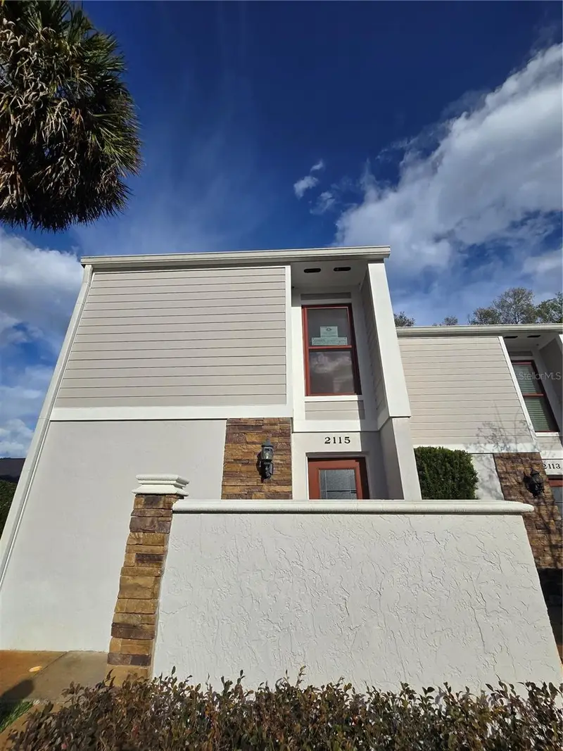 2115 Ne 38th Ave, FL