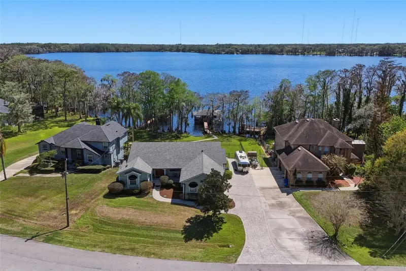 834 Millshore Dr, FL