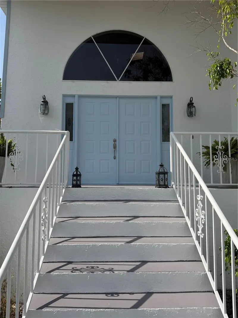6810 Seaview Blvd, FL