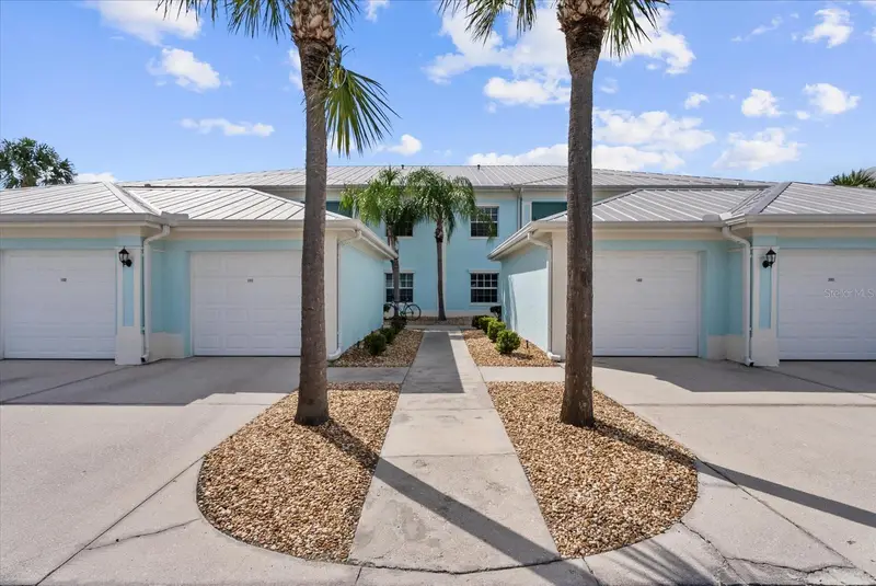 5751 Sabal Trace Dr #103b57, FL