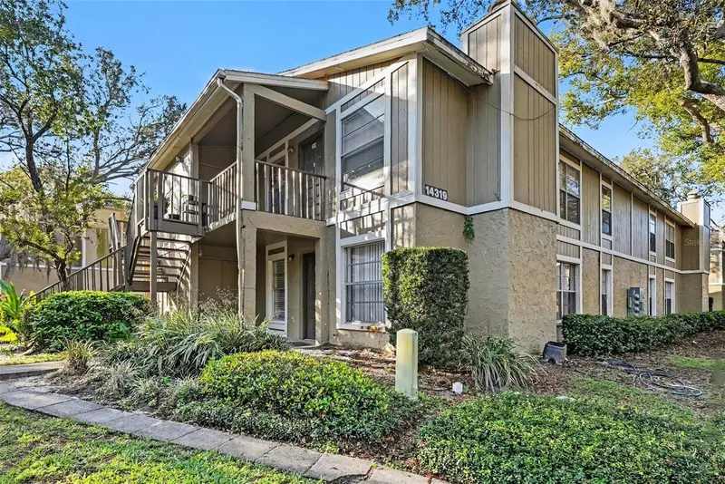 14319 Hanging Moss Cir #101, FL