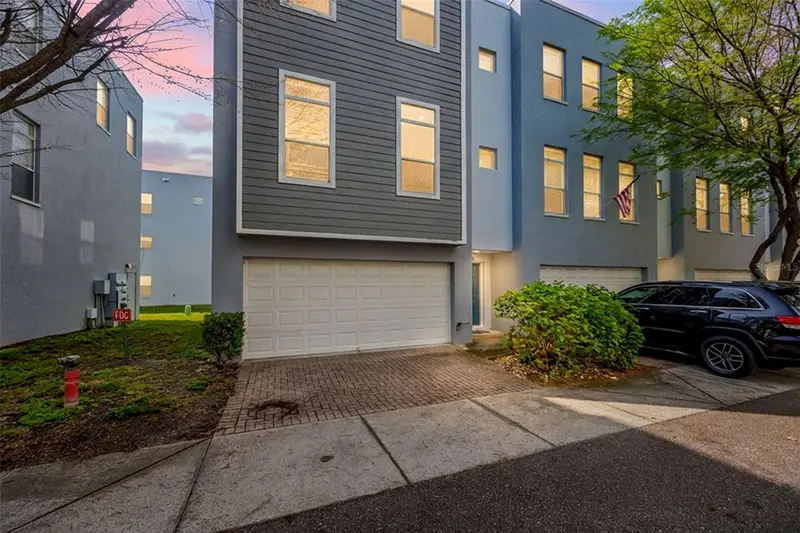 4526 Bay Spring Ct, FL