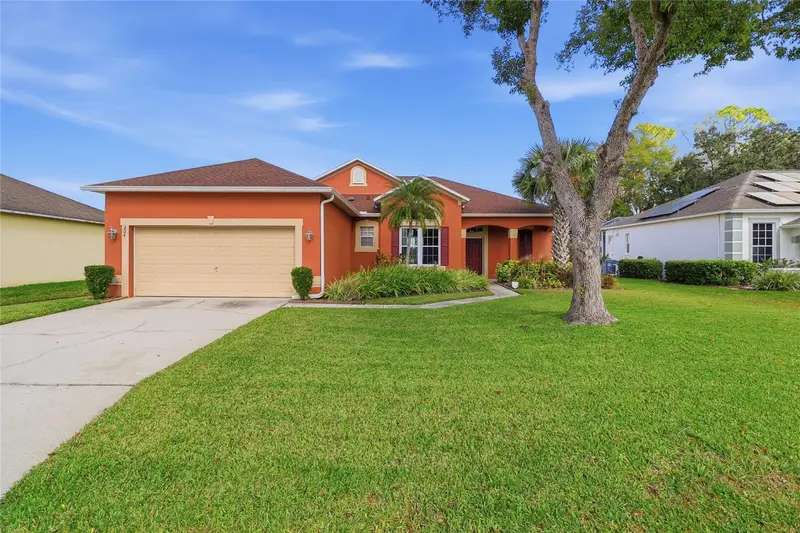 204 Golf Course Pkwy, FL