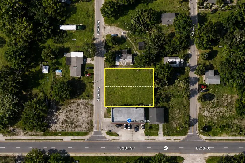 2471 Greenway St, FL