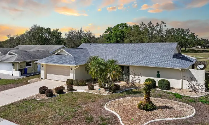 2111 W View Dr, FL