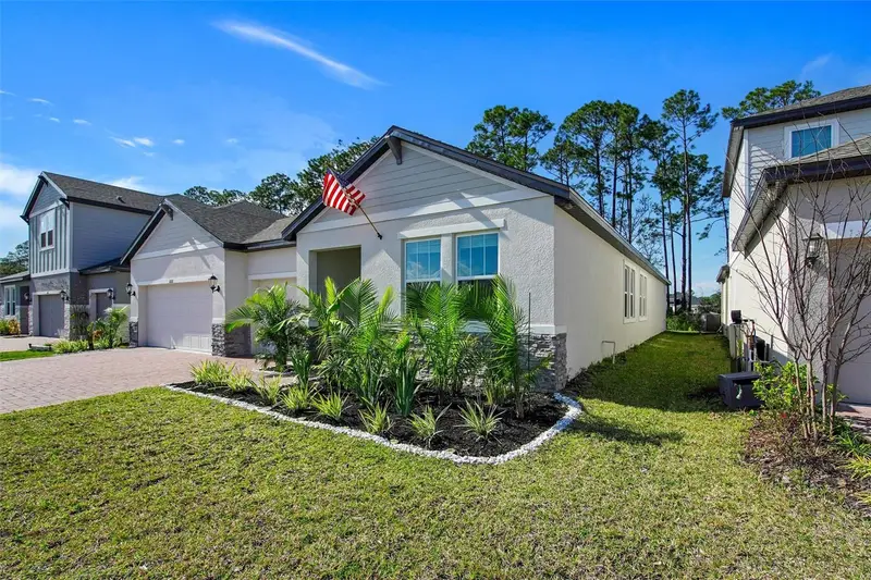 2121 Divot Dr, FL